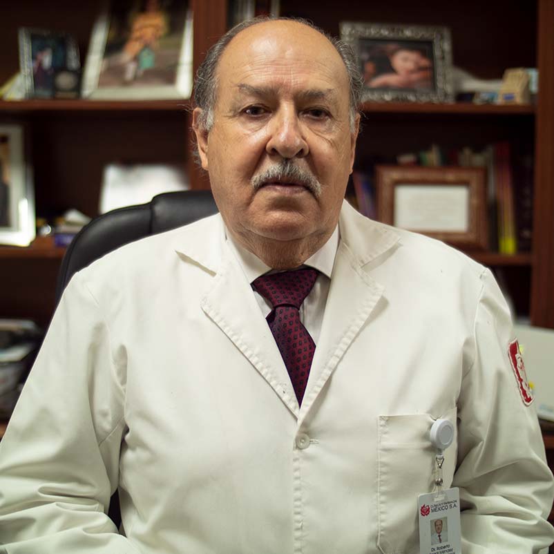 Dr. Roberto Corral Méndez